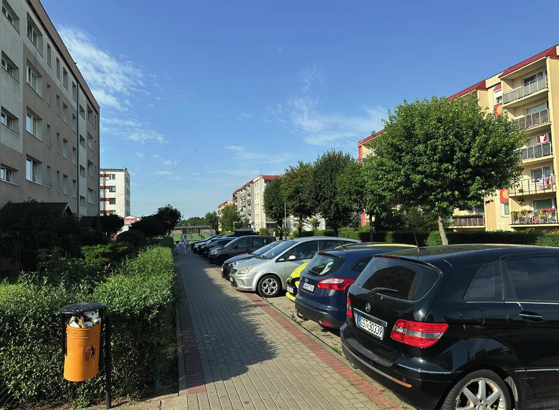 Bloki mieszkalne w Redzie współcześnie